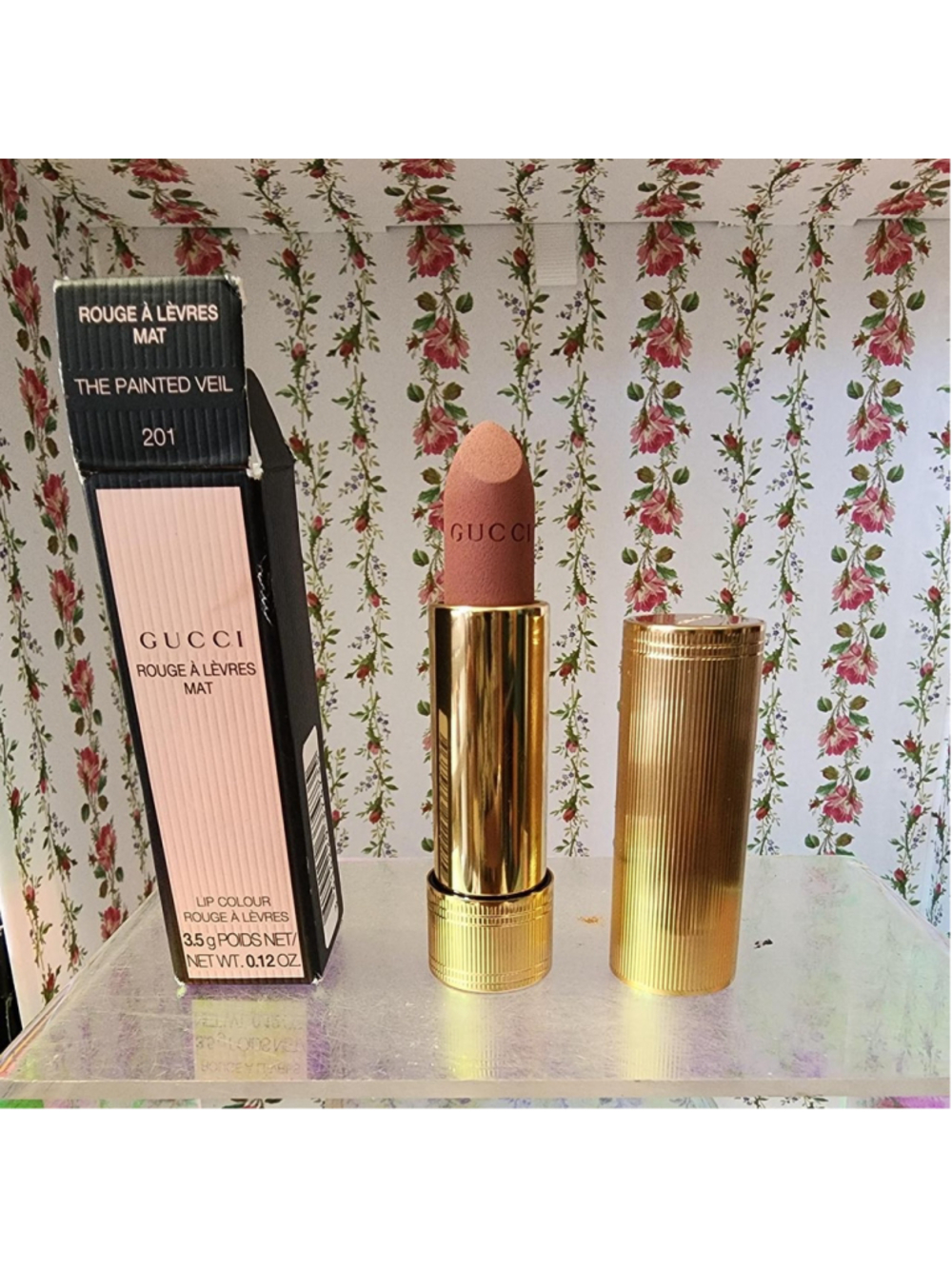 Gucci The Painted Veil 201 Lipstick in Nude
#gucci #lipstick